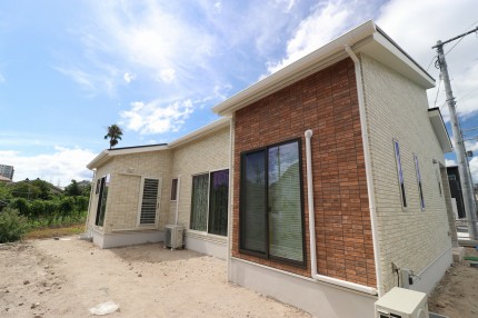 ナチュラルな色使いのお客様の平屋の家