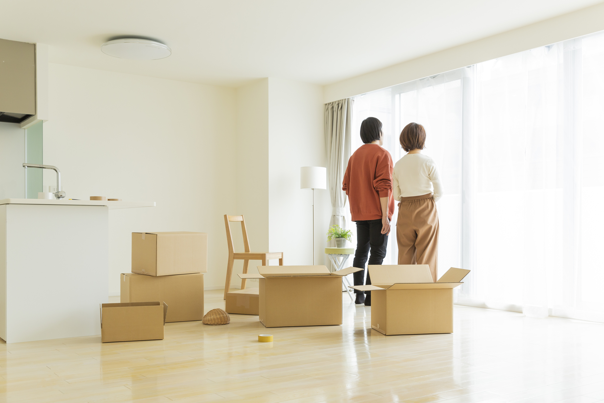 【同棲・新婚】二人暮らしで必要な月の生活費は？平均生活費や節約術